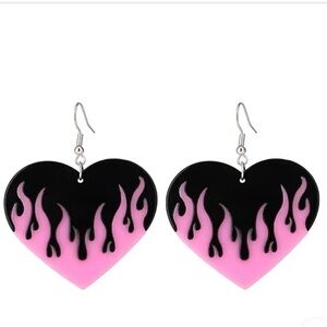 Flaming Heart Earrings 🖤💗